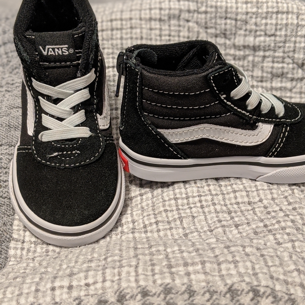 Vans Toddler Sk8-Hi Zip (Black/White) 6.0 Toddler